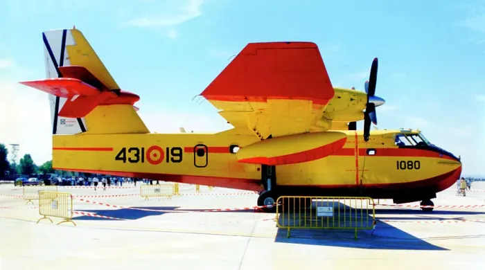Framed Print : Canadair CL-215T UD. 13-19 - 431-19 Framed Print : Canadair CL-215T UD. 13-19 - 431-19