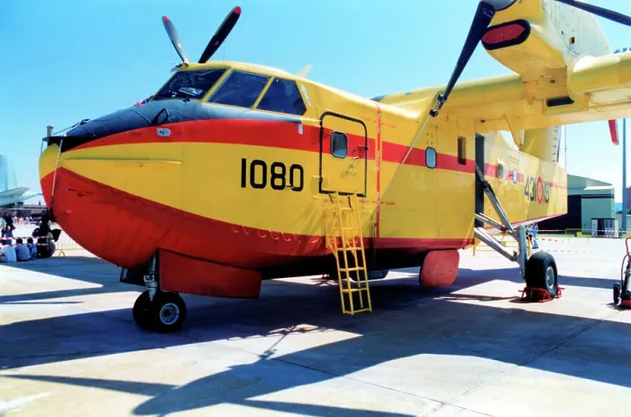 Framed Print : Canadair CL-215T UD. 13-19 - 431-19 Framed Print : Canadair CL-215T UD. 13-19 - 431-19