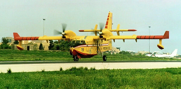 Canadair CL-415 F-ZBFS - 19