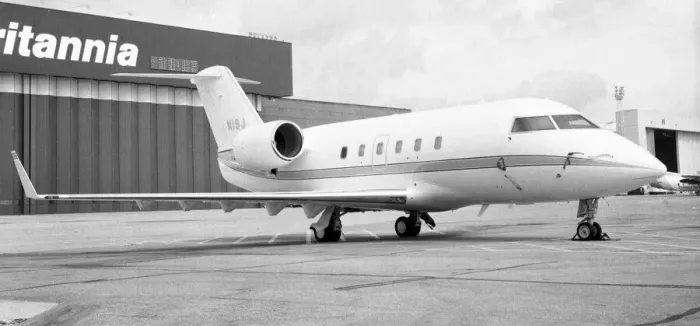 Framed Print : Canadair CL-601 Challenger N19J Framed Print : Canadair CL-601 Challenger N19J