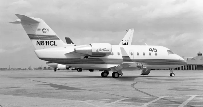 Framed Print : Canadair CL-601 Challenger N611CL Framed Print : Canadair CL-601 Challenger N611CL