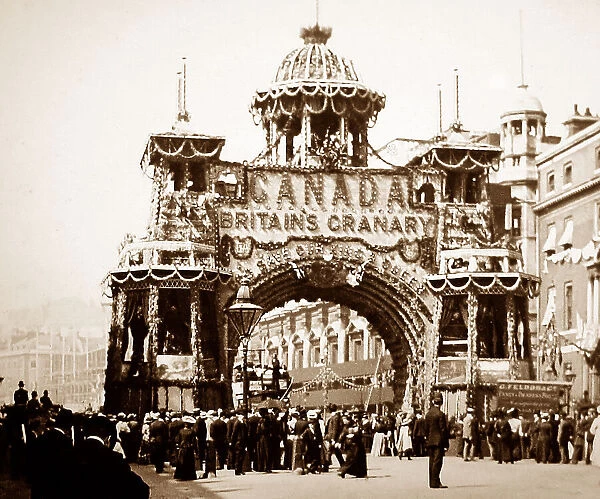 Canada's Coronation Arch, Whitehall, London - early 1900s