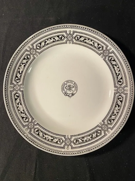 Framed Print : Canadian Pacific Railway - Minton ceramic dinner plate Framed Print : Canadian Pacific Railway - Minton ceramic dinner plate