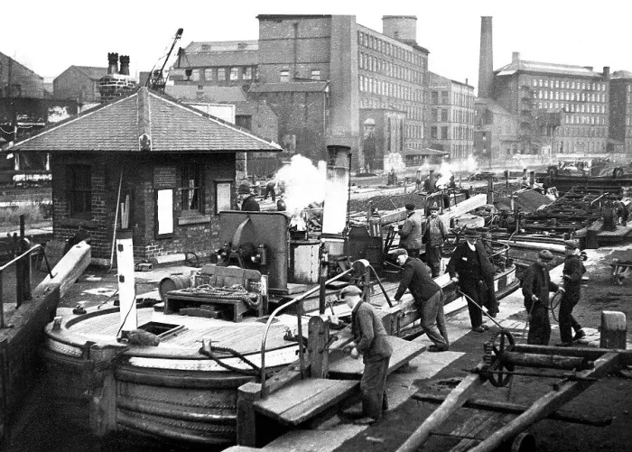 Framed Print : Canal basin leeds Framed Print : Canal basin leeds