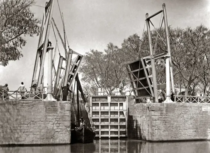 Framed Print : Canal lock, Ismalia, Egypt, circa 1880s Framed Print : Canal lock, Ismalia, Egypt, circa 1880s