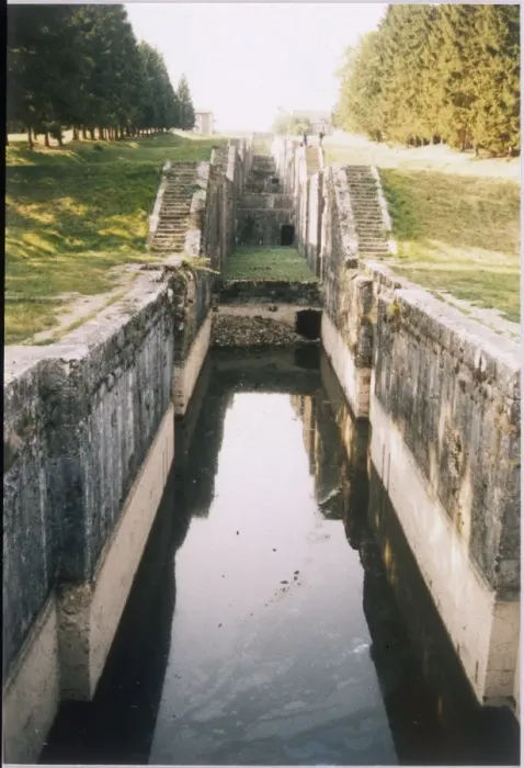 Framed Print : Canal De Loing - 3 Framed Print : Canal De Loing - 3