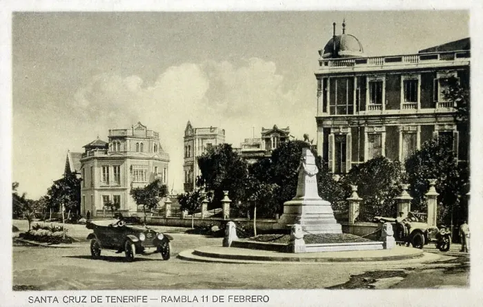 Framed Print : Canary Islands, Santa Cruz de Tenerife, Rambla 11 de Febrero Framed Print : Canary Islands, Santa Cruz de Tenerife, Rambla 11 de Febrero