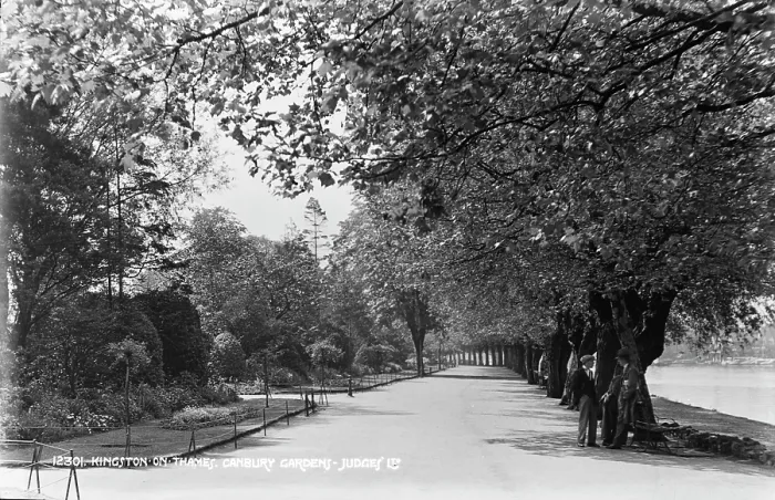 Framed Print : Canbury Gardens, Kingston upon Thames Framed Print : Canbury Gardens, Kingston upon Thames