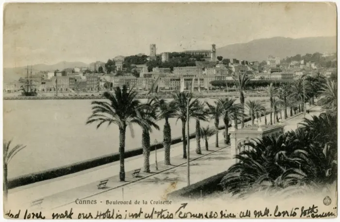 Framed Print : Cannes, France - Boulevard de la Croisette Framed Print : Cannes, France - Boulevard de la Croisette