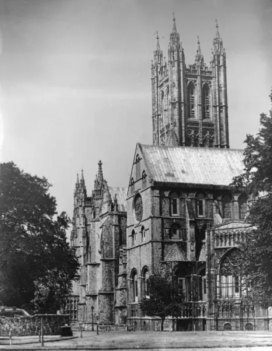 Framed Print : Canterbury Cathedral Framed Print : Canterbury Cathedral