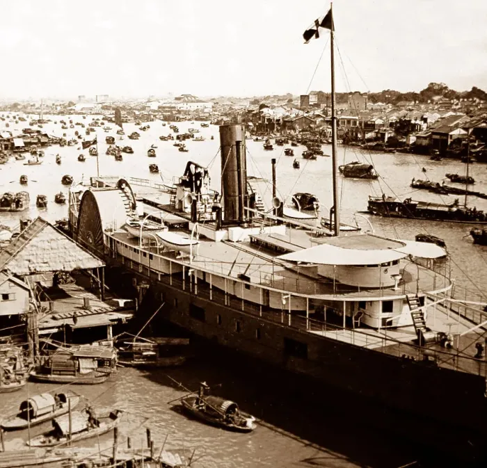 Framed Print : Canton Harbour, China in the early 1900s Framed Print : Canton Harbour, China in the early 1900s