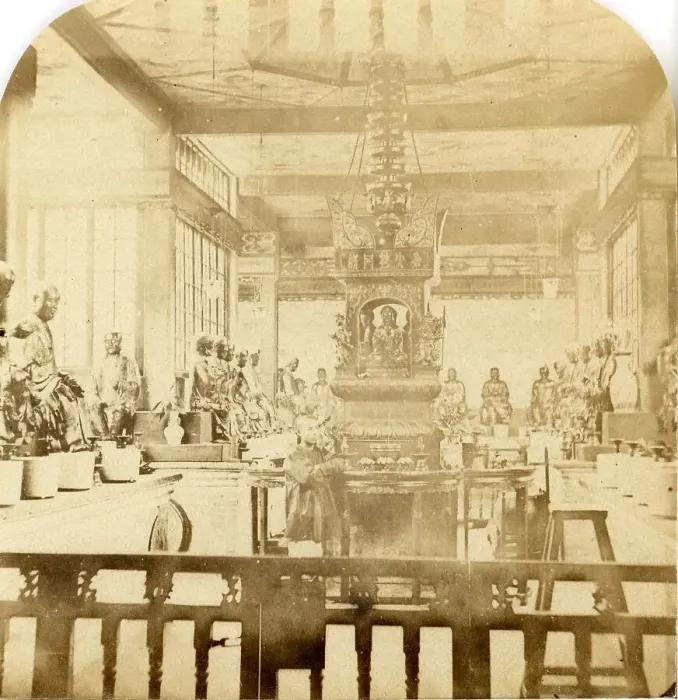 Framed Print : Canton. Interior of the Temple of 500 Idols Framed Print : Canton. Interior of the Temple of 500 Idols