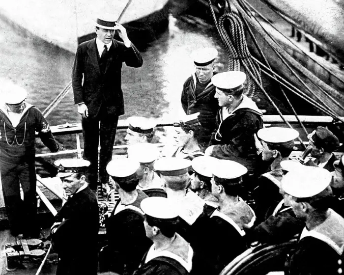 Framed Print : Capatin Scott addressing crew of the Terra Nova Framed Print : Capatin Scott addressing crew of the Terra Nova