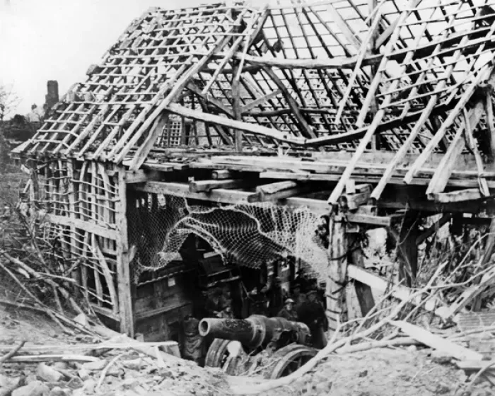 Framed Print : Captured German gun on Western Front, WW1 Framed Print : Captured German gun on Western Front, WW1