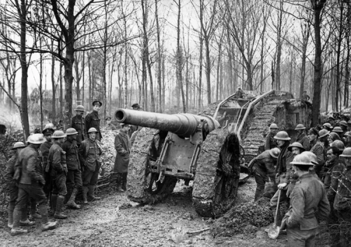 Framed Print : Captured German naval gun, Cambrai Front, WW1 Framed Print : Captured German naval gun, Cambrai Front, WW1