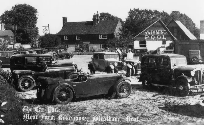 Framed Print : Car Park at Moat Farm Roadhouse, Wrotham, Kent Framed Print : Car Park at Moat Farm Roadhouse, Wrotham, Kent