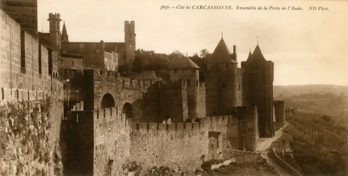 Framed Print : CARCASSONNE / LAUDE 1910 Framed Print : CARCASSONNE / LAUDE 1910