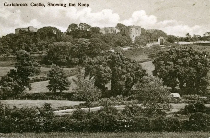 Framed Print : Carisbrooke Castle, Showing the Keep, Castle Hill, Isle of W Framed Print : Carisbrooke Castle, Showing the Keep, Castle Hill, Isle of W