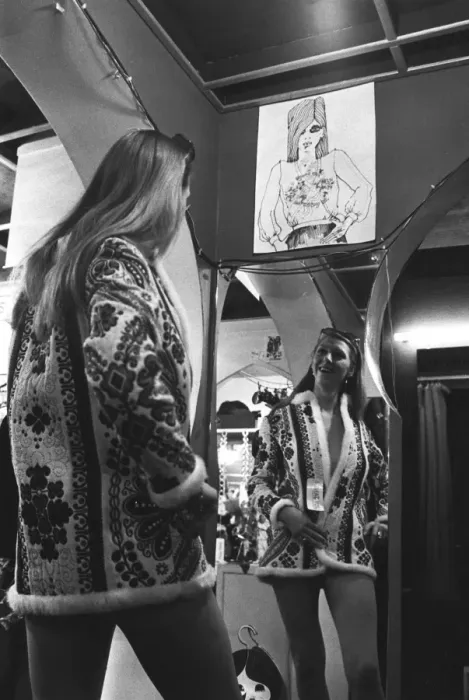 Framed Print : Carnaby Street Boutique Framed Print : Carnaby Street Boutique