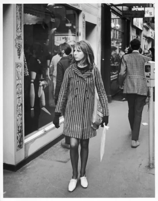 Framed Print : Carnaby Street Girl Framed Print : Carnaby Street Girl