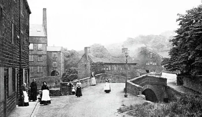 Framed Print : Carry Bridge, Colne Framed Print : Carry Bridge, Colne