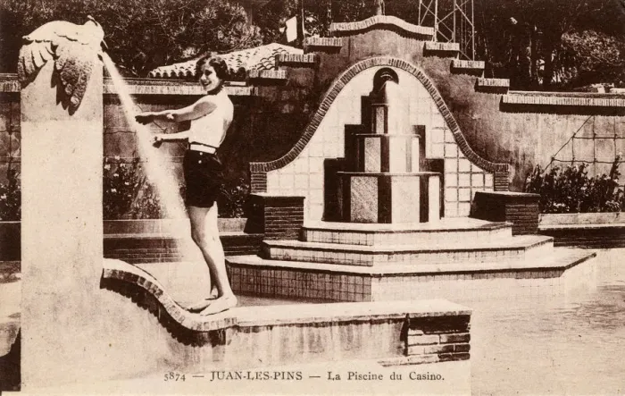 Framed Print : The Casino Swimming Pool - Juan-les-Pins, France