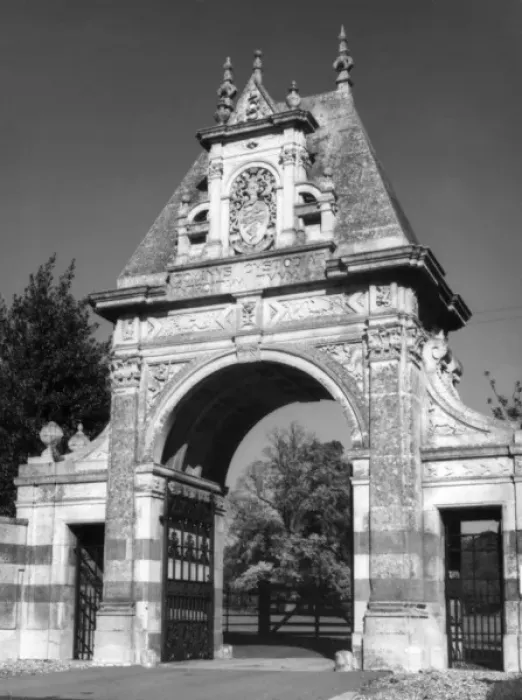 Framed Print : Castle Ashby Gateway Framed Print : Castle Ashby Gateway