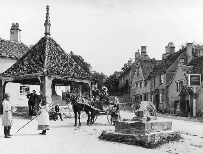 Framed Print : Castle Combe early 1900s Framed Print : Castle Combe early 1900s