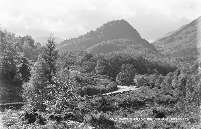 Framed Print : Castle Crag in Borrowdale Framed Print : Castle Crag in Borrowdale