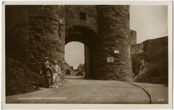 Framed Print : The Castle Gateway, Scarborough, North Yorkshire, England Framed Print : The Castle Gateway, Scarborough, North Yorkshire, England