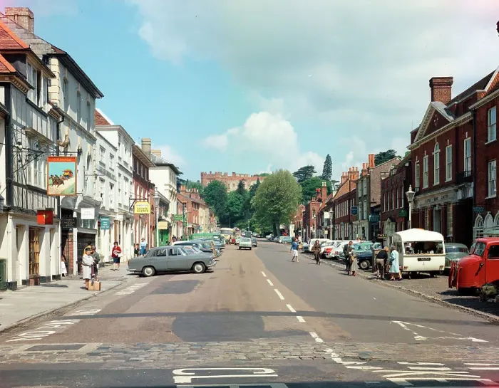 Framed Print : Castle Street, Farnham Framed Print : Castle Street, Farnham