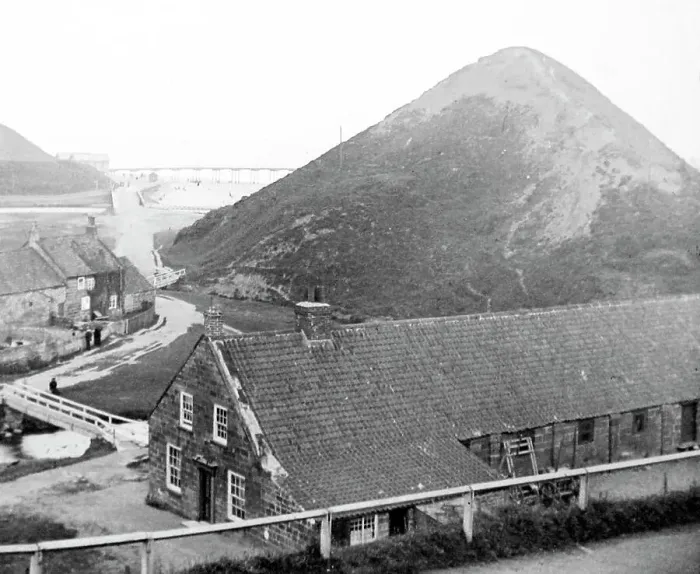 Framed Print : Cat Nab Hill, Saltburn, Victorian period Framed Print : Cat Nab Hill, Saltburn, Victorian period