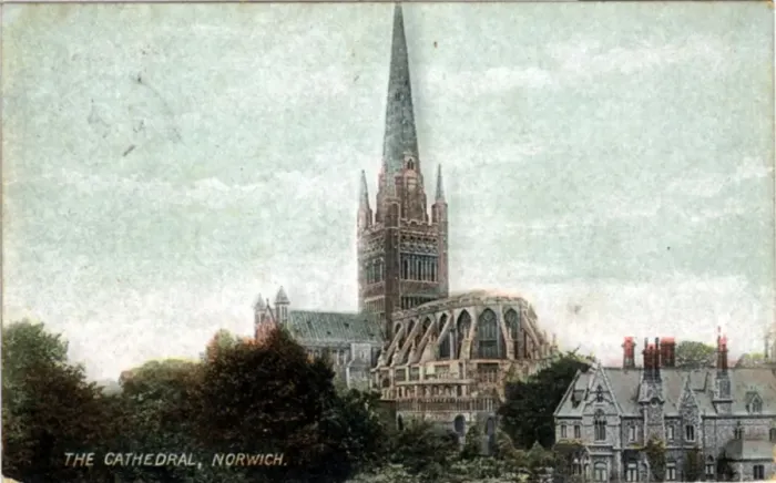 Framed Print : Cathedral, Norwich, Norfolk Framed Print : Cathedral, Norwich, Norfolk