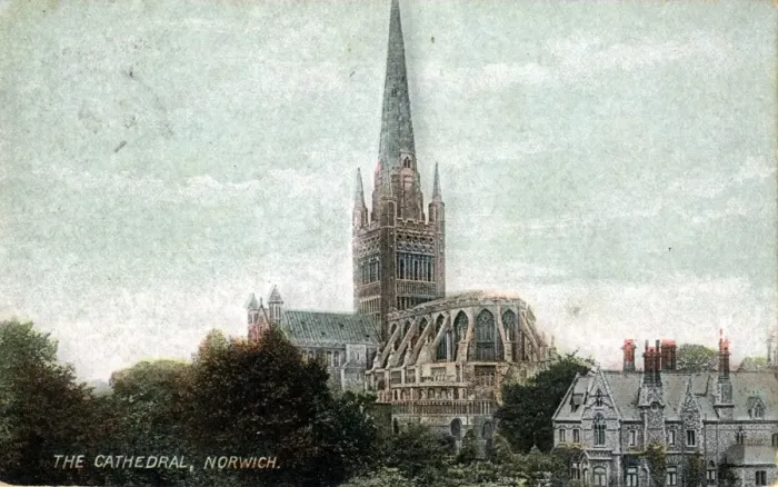 Framed Print : The Cathedral, Norwich, Norfolk Framed Print : The Cathedral, Norwich, Norfolk