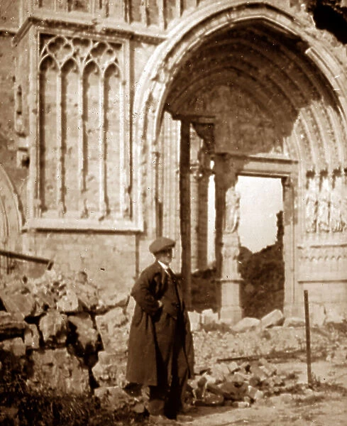 Cathedral of St Martin Ypres in 1920