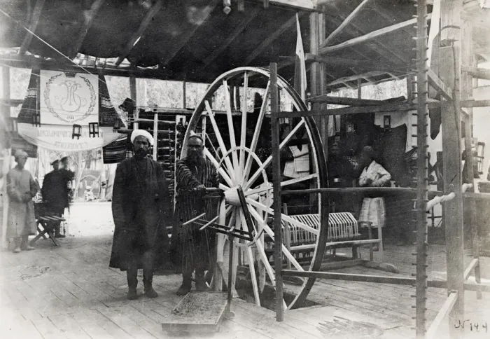 Framed Print : Caucasus Georgia Tiflis Tblisi - silk spinning machine Framed Print : Caucasus Georgia Tiflis Tblisi - silk spinning machine