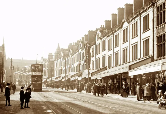 Framed Print : Cavendish Street, Keighley early 1900's Framed Print : Cavendish Street, Keighley early 1900's