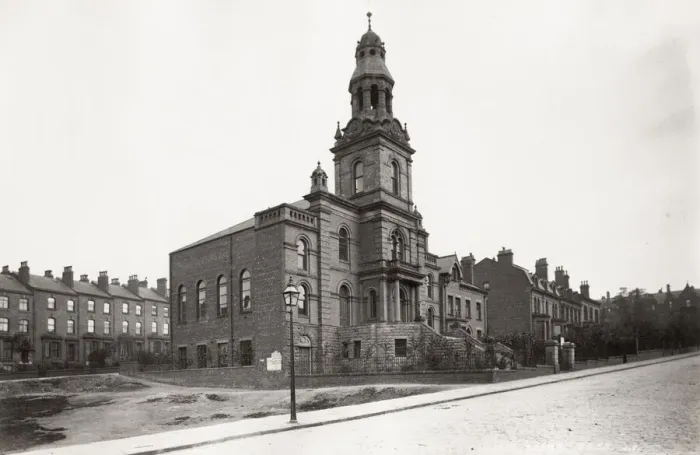 Framed Print : Cavendish Street and Presbyterian Church, Leeds Framed Print : Cavendish Street and Presbyterian Church, Leeds