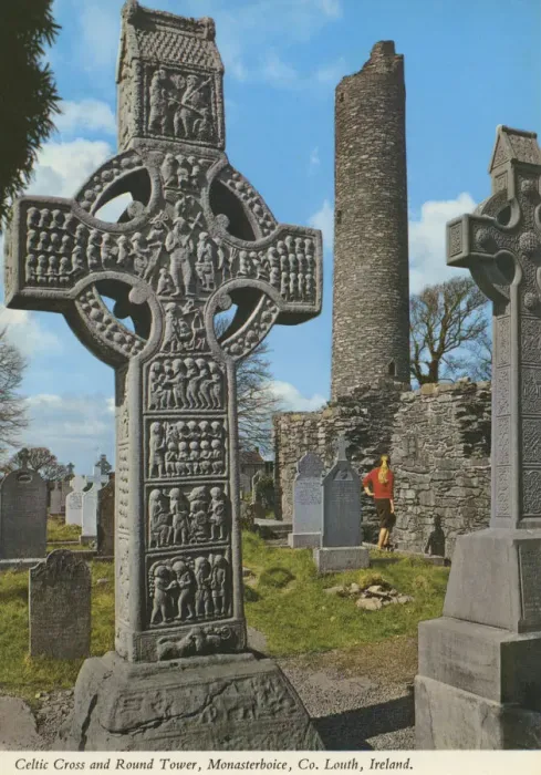 Framed Print : Celtic Cross and Round Tower, Monasterboice, County Louth Framed Print : Celtic Cross and Round Tower, Monasterboice, County Louth