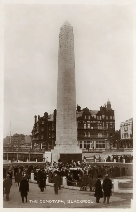 Framed Print : The Cenotaph, Blackpool, Lancashire Framed Print : The Cenotaph, Blackpool, Lancashire