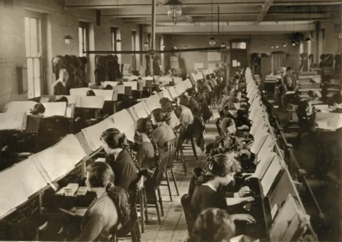 Framed Print : Census tabulation in former Lambeth workhouse Framed Print : Census tabulation in former Lambeth workhouse