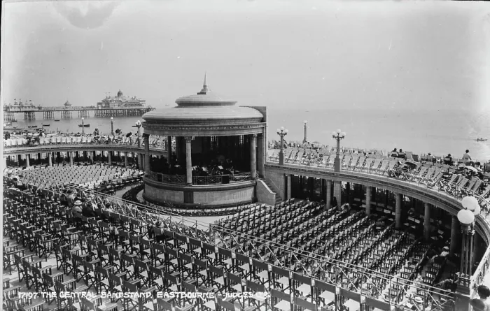 Framed Print : The Central Bandstand, Eastbourne Framed Print : The Central Bandstand, Eastbourne