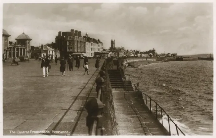 Framed Print : Central Promenade, Penzance, Cornwall Framed Print : Central Promenade, Penzance, Cornwall