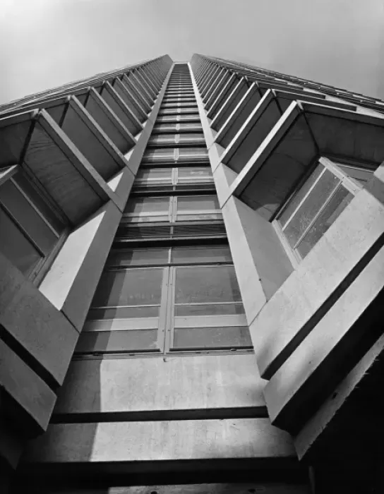 Framed Print : Centre Point Framed Print : Centre Point
