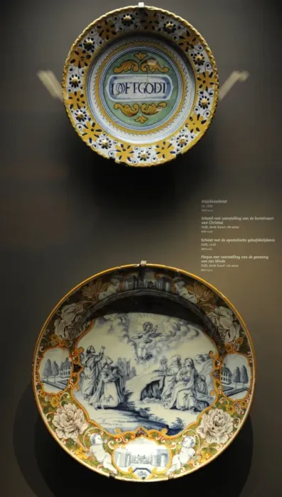 Framed Print : Ceramic. Plates decorated with scenes religious, 17th-18th ce Framed Print : Ceramic. Plates decorated with scenes religious, 17th-18th ce