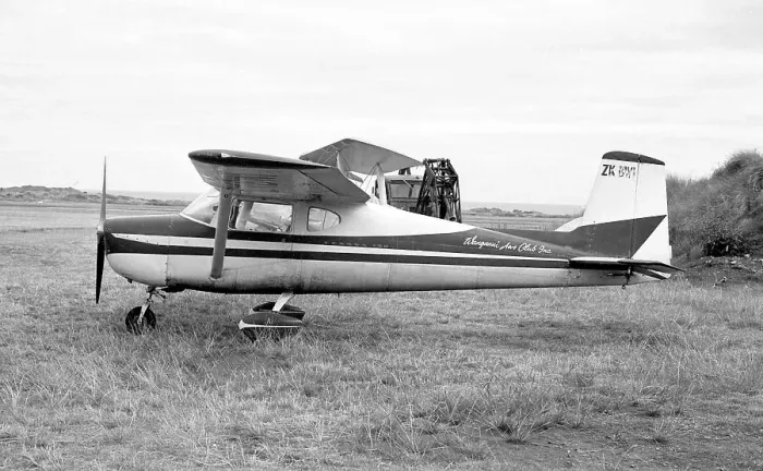 Framed Print : Cessna 150 ZK-BWi Framed Print : Cessna 150 ZK-BWi