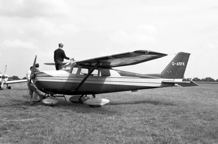 Framed Print : Cessna 172B Skyhawk G-ARFK Framed Print : Cessna 172B Skyhawk G-ARFK