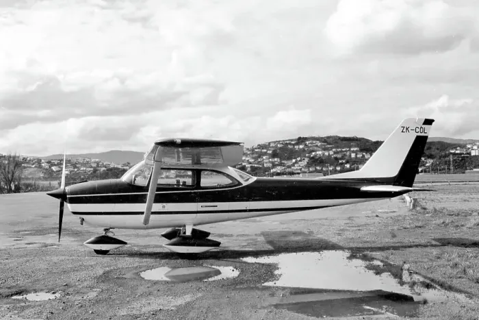 Framed Print : Cessna 172G ZK-COL Framed Print : Cessna 172G ZK-COL