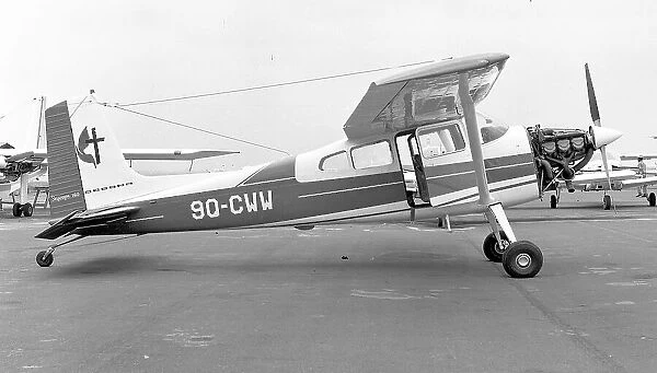 Cessna 180 Skywagon 9Q-CWW