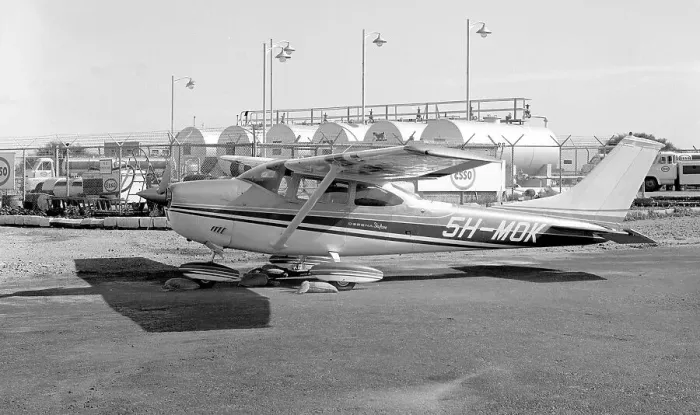 Framed Print : Cessna 182 Skylane 5H-MOK Framed Print : Cessna 182 Skylane 5H-MOK